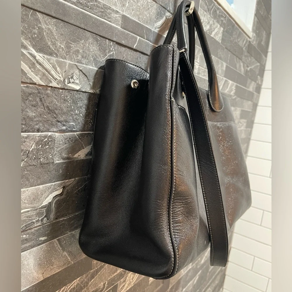 Chanel Black Caviar Leather Top Handle Executive Cerf Tote Bag - Picture 4 of 17